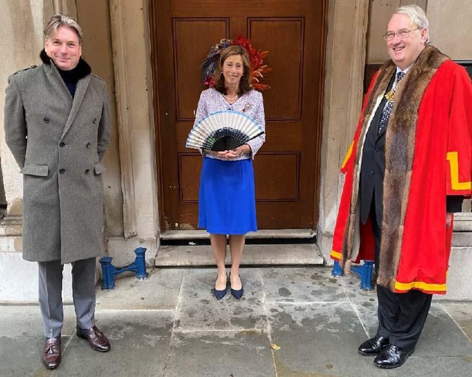 Lady Mayoress presented with commemorative fan